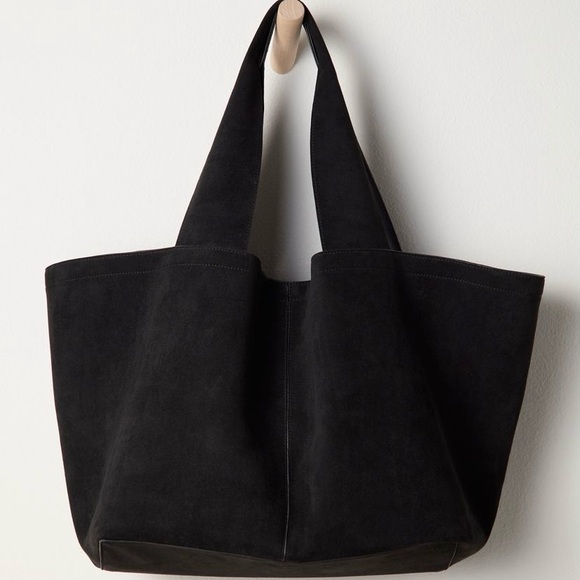 *NWT* ~ Free People  ~  Blair Reversible Vegan Suede Tote Bag ~ BLACK ~ *NWT* - Picture 11 of 14